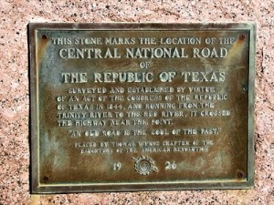 Central National Road marker north of Greenville on US Highway 69