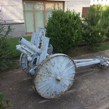 The mysterious artillery piece on the grounds of the Hunt County Court House. Can you help me solve the mystery?